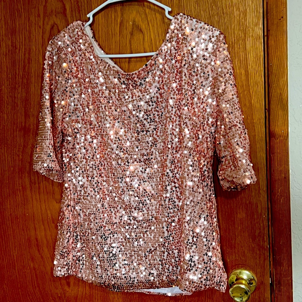 Woman’s large sequin pink shirt